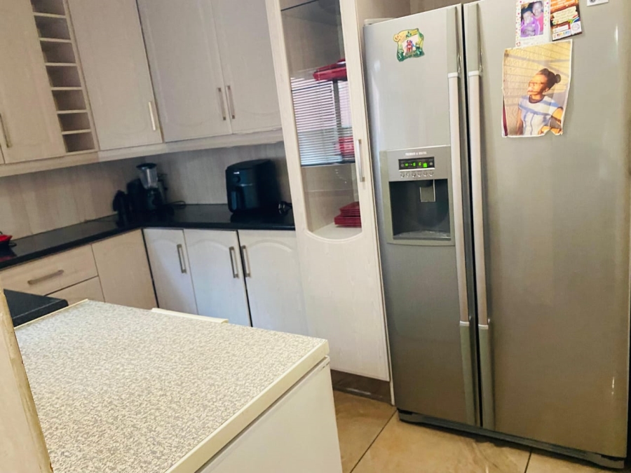 4 Bedroom Property for Sale in Sasolburg Ext 4 Free State